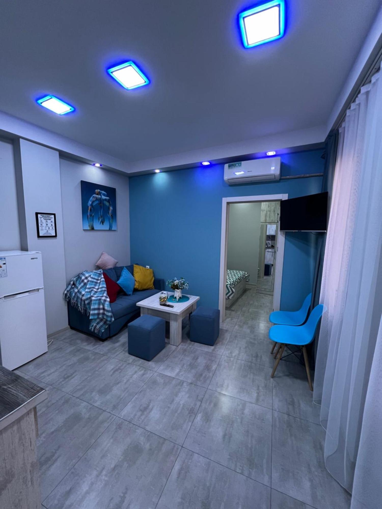 Cool Blue Interior Self Check In Apartman Jereván Kültér fotó