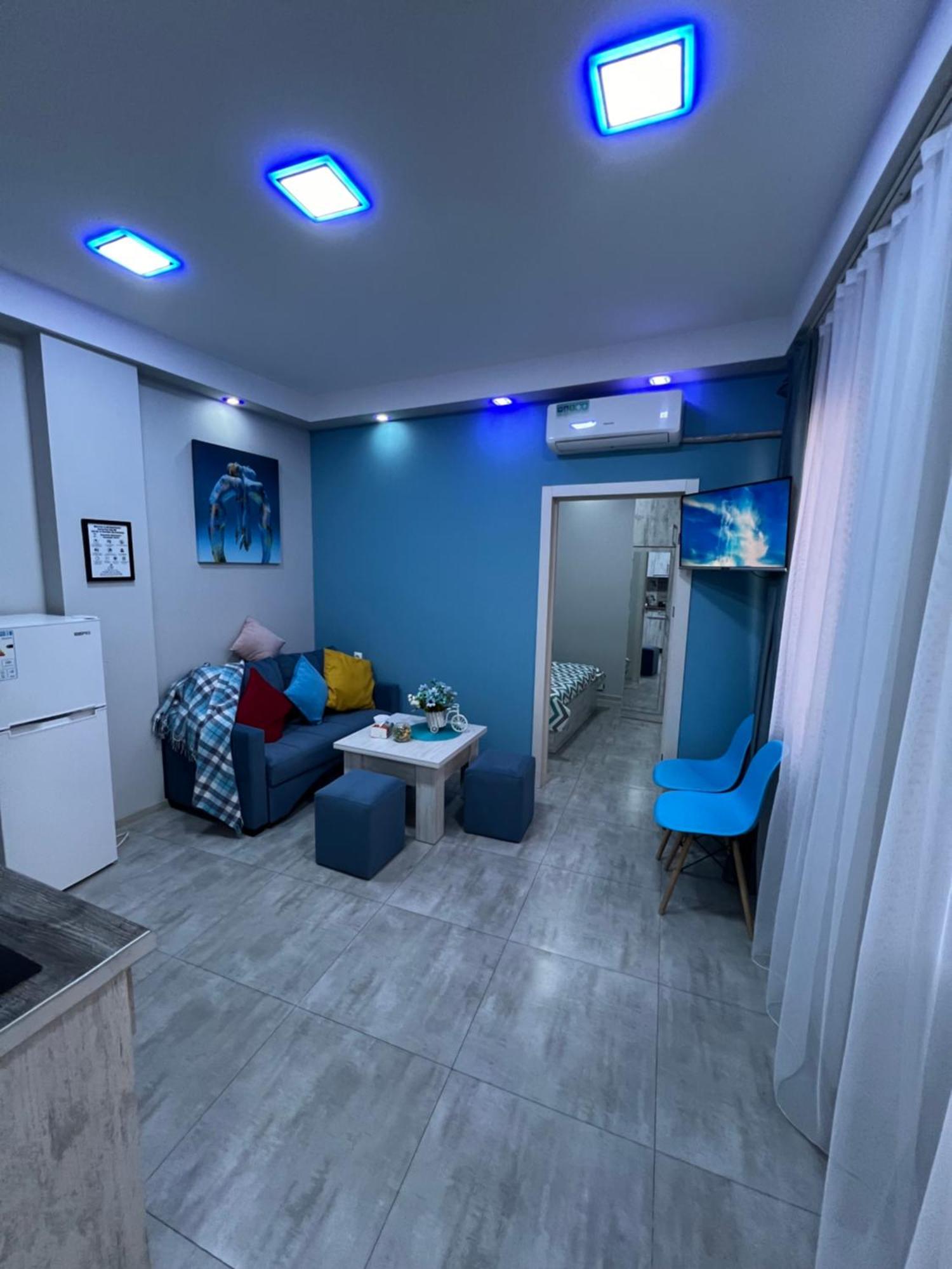 Cool Blue Interior Self Check In Apartman Jereván Kültér fotó
